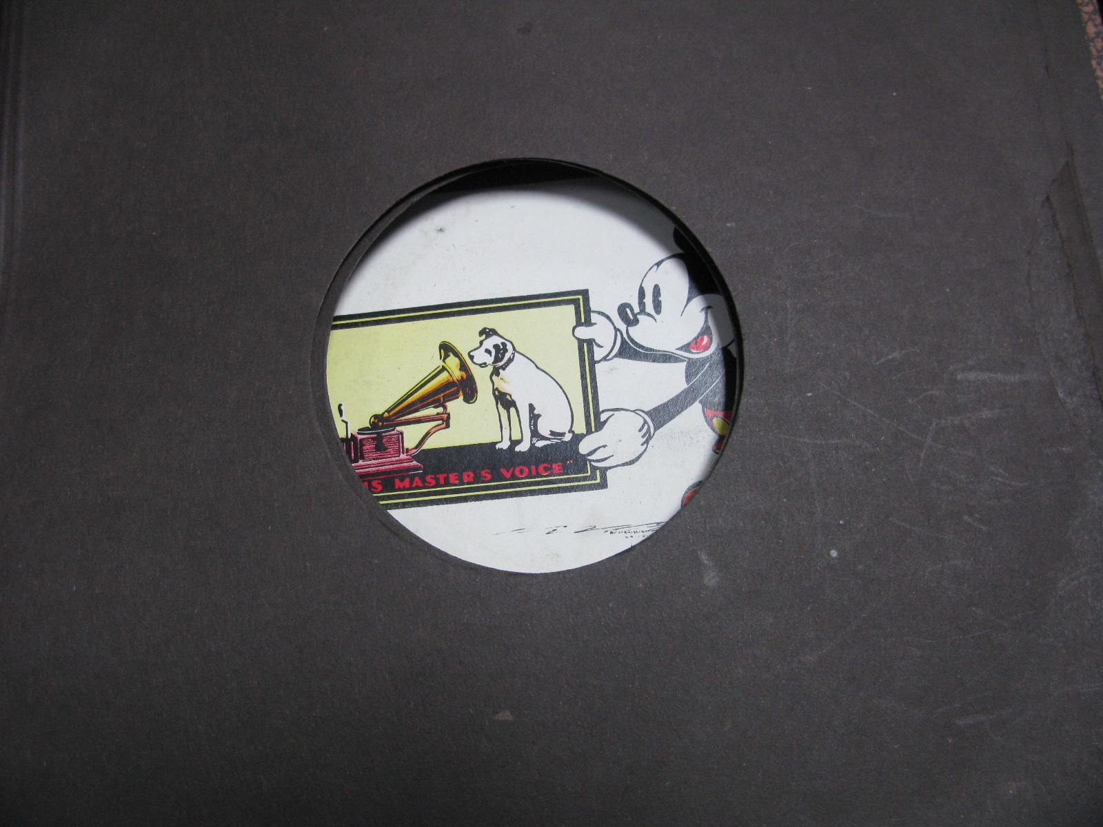 A Boxed Pre-War Chad Valley 'Mickey Mouse' Ring Set, plus a HMV 'Mickey Mouse' Silly Symphonies Four - Image 2 of 6