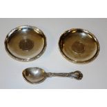 A pair of Chinese Wai Kee silver pin dishes, with 1960 Hong Kong One Dollar coin fitted to centre,