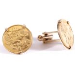 PAIR OF GOLD CUFFLINKSeach with a half sovereign insert both dated 1908
