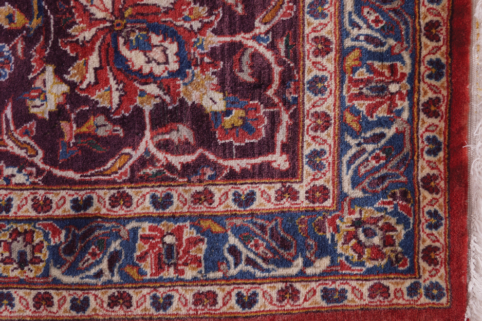 LARGE MID TWENTIETH-CENTURY WEST PERSIAN KASHAN CARPET on red ground, with ivory and blue - Image 4 of 5