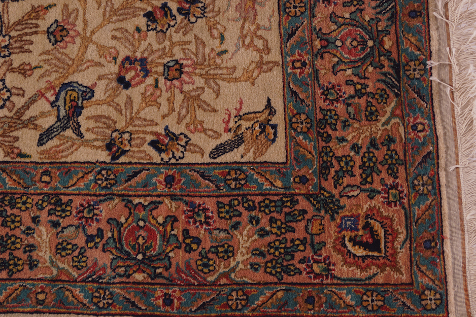 EARLY TWENTIETH-CENTURY TREE OF LIFE HUNTING RUG decorated with animals and birds, signed 143 x - Image 4 of 5