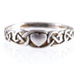 STERLING SILVER CELTIC BAND Provenance: The Maureen O'Hara Collection Important: Live online bidding