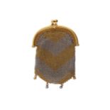 18 CT. GOLD AND PLATINUM PURSE by Asprey’s of London, 34 grams Provenance: The Maureen O'Hara