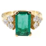 18 CT. YELLOW GOLD NATURAL COLOMBIAN EMERALD AND DIAMOND RING (Emerald weight 1.50 ct; diamond