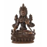 Tara Nepal, 19./20. Jh., Bronze, Tara in vajrasana auf Lotussockel sitzend, die Hände in vitarka und