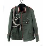 Feldbluse 2. WK, Wehrmacht, wohl Oberleutnant der 5. Jäger-Division, M 36, feldgrau, roter Saum,