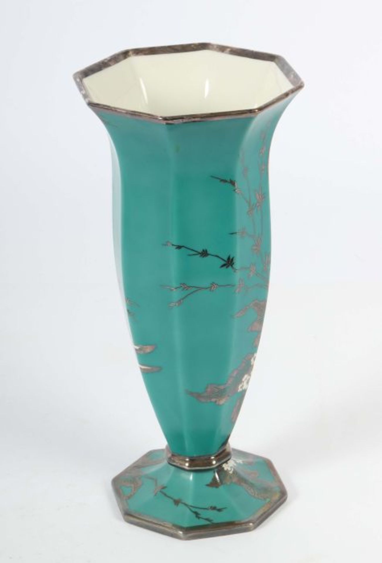 Vase mit Silberoverlay Rosenthal, Selb, um 1940, Porzellan, aufglasurbemalt, mit Silberoverlay in - Image 3 of 4