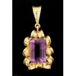 ANHÄNGER 585/000 Gelbgold mit Amethyst A PENDANT ??585/000 yellow gold with amethyst