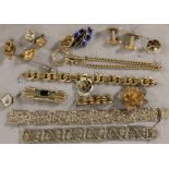 LOT VON 14 TEILEN SCHMUCK A LOT OF 14 JEWELLERY ITEMS