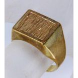 HERRENRING 333/000 Gelbgold. Ringgröße 66, ca. 4,75g A MANS RING 333/000 yellow gold. Ring size