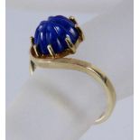 DAMENRING 585/000 Gelbgold mit Lapislazuli. Ringgröße 56. Brutto ca. 5g A LADIES RING 585/000 yellow