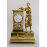 CHARLES X PENDULE Paris um 1825 Vergoldetes Bronzegehäuse mit vollplastischer antikisierenden
