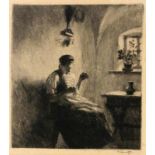 SCHMUTZLER, FERDINAND Wien 1870 - 1928 Frau in der Stube liest einen Brief. Radierung, handsigniert.