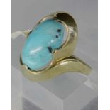 RING, 585/000 Gelbgold mit Türkis. Brutto ca. 4g A RING, 585/000 yellow gold set with turquoise