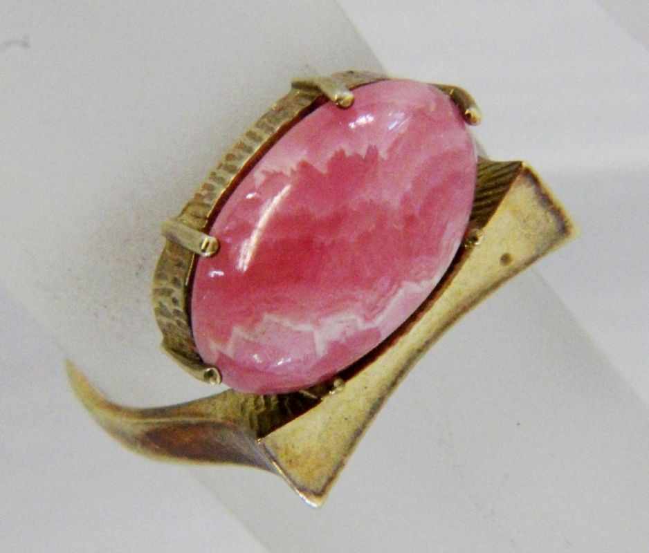 DAMENRING 585/000 Gelbgold mit Rhodochrosit. Gr.58, brutto ca. 7,9g A LADIES RING, 585/000 yellow