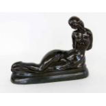 GEORG MAHR Frankfurt a.M. 1889 - 1967 Liegender weiblicher Akt. Patinierte Bronze, signiert. L.22,