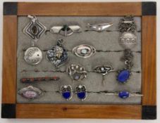 LOT VON 13 TEILEN JUGENDSTIL- und ART DECO SCHMUCK, meist Silber A LOT OF 13 ART NOUVEAU AND ART