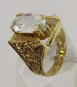 DAMENRING 585/000 Gelbgold mit Aquamarin. Brutto ca. 89,6g, Gr. 58 A LADIES RING 585/000 yellow gold