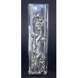 SOLIFLORE VASE IM JUGENDSTIL Farbloses Glas mit aufmontierter Jugendstilfrau aus versilbertem