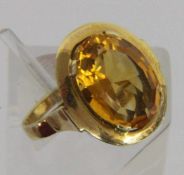 DAMENRING 585/000 Gelbgold mit Citrin. Brutto ca. 6,3g, Gr. 56 A LADIES RING 585/000 yellow gold set