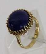 DAMENRING 585/000 Gelbgold mit Lapislazuli. Brutto ca. 6,3g, Gr. 56 A LADIES RING 585/000 yellow