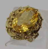 DAMENRING 585/000 Gelbgold mit Citrin. Brutto ca. 8g, Gr. 56 A LADIES RING 585/000 yellow gold set