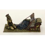 FÜRST UND INDIANERMÄDCHEN Bemalte Wiener Bronze. Auf dem Boden bez.: NAMGREB. 8,5x18x8,5cm PRINCE