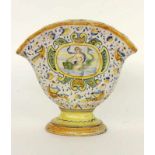 FINGERVASE Italien um 1900 Fayencevase im Urbinostil mit farbiger Bemalung. H.19cm A VASE Italy