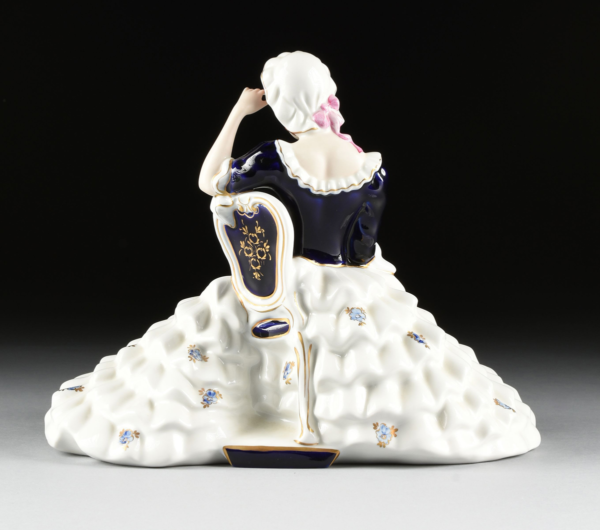 A ROYAL DUX (DUCHCOVSKY) PORCELAIN HAND PAINTED FIGURE OF A SEATED WOMAN, DUCHOV, CZECHOSLOVAKIA, - Image 9 of 13