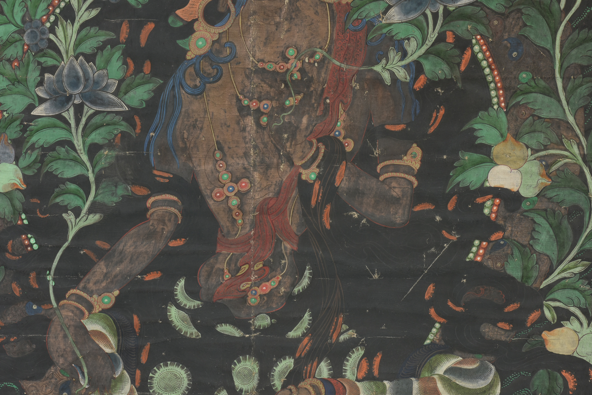 AN ANTIQUE FRAMED TIBETAN THANGKA PAINTING, paint on linen. 38" x 27" Condition: Roll marks visible. - Image 4 of 9