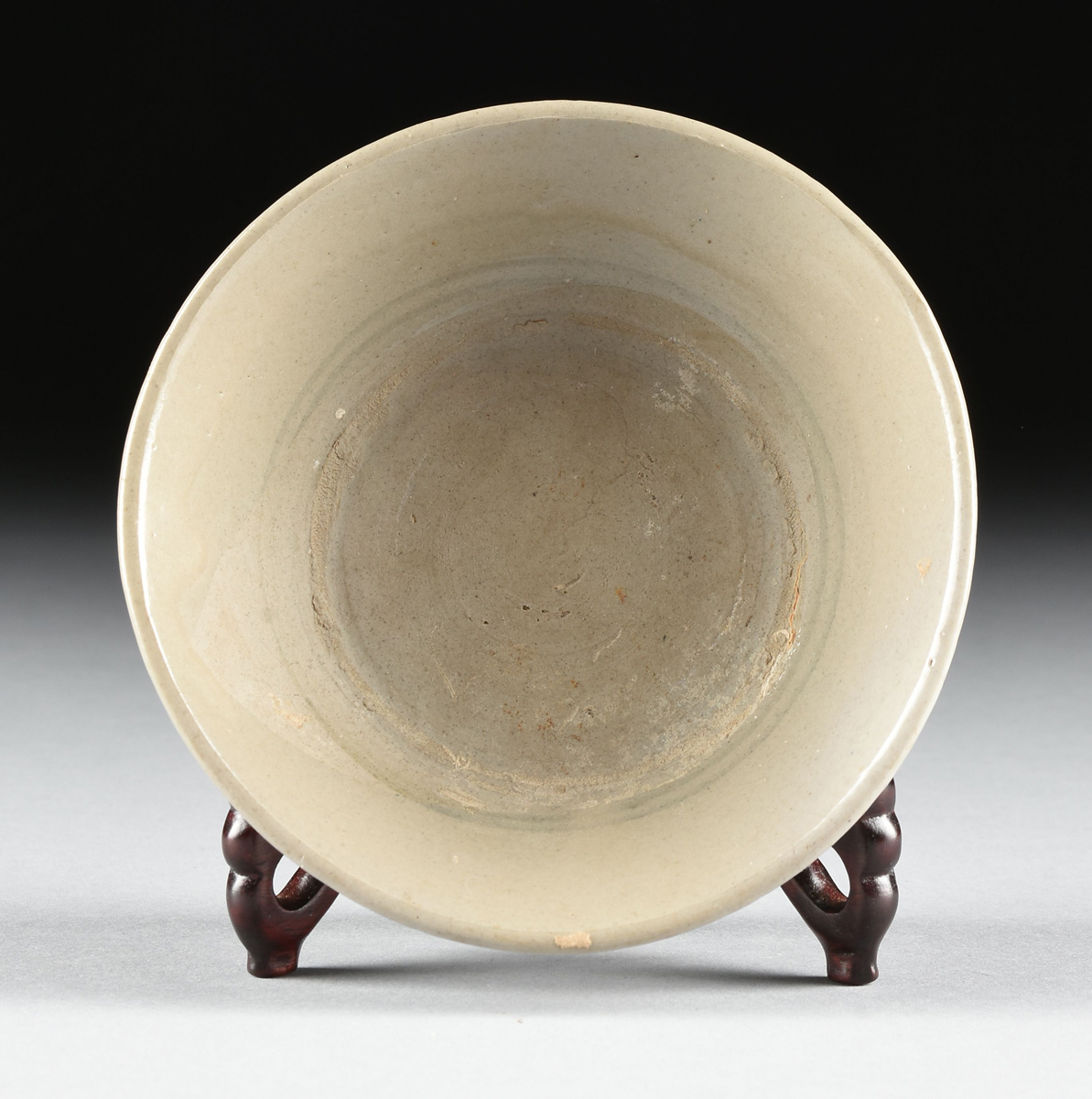 A GROUP OF FIVE SOUTHEAST ASIAN CELADON WARES, 20TH CENTURY, comprising two similar Koryo Dynasty - Image 8 of 13