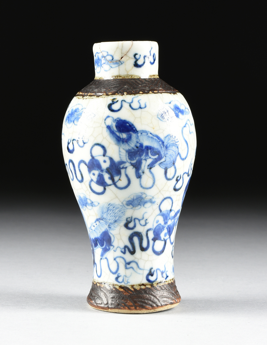 A CHINESE PORCELAIN VASE WITH IRON BROWN BANDED BLUE AND WHITE DECORATION, LATE QING PERIOD, of