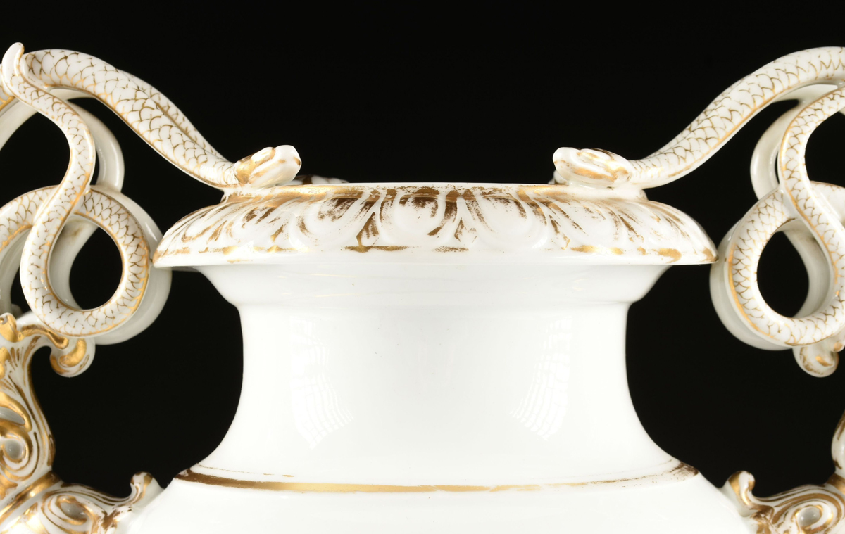 A CONTINENTAL PORCELAIN VASE WITH GILT AND TRANSFER PRINTED DECORATION, 20TH CENTURY, of baluster - Image 4 of 11