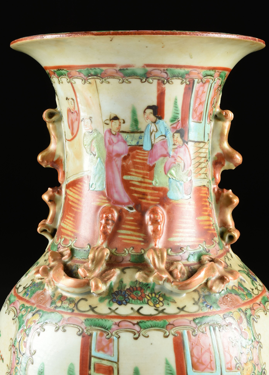 A PAIR OF CHINESE EXPORT PORCELAIN "ROSE MEDALLION" PATTERN VASES, 20TH CENTURY, each of baluster - Image 3 of 13