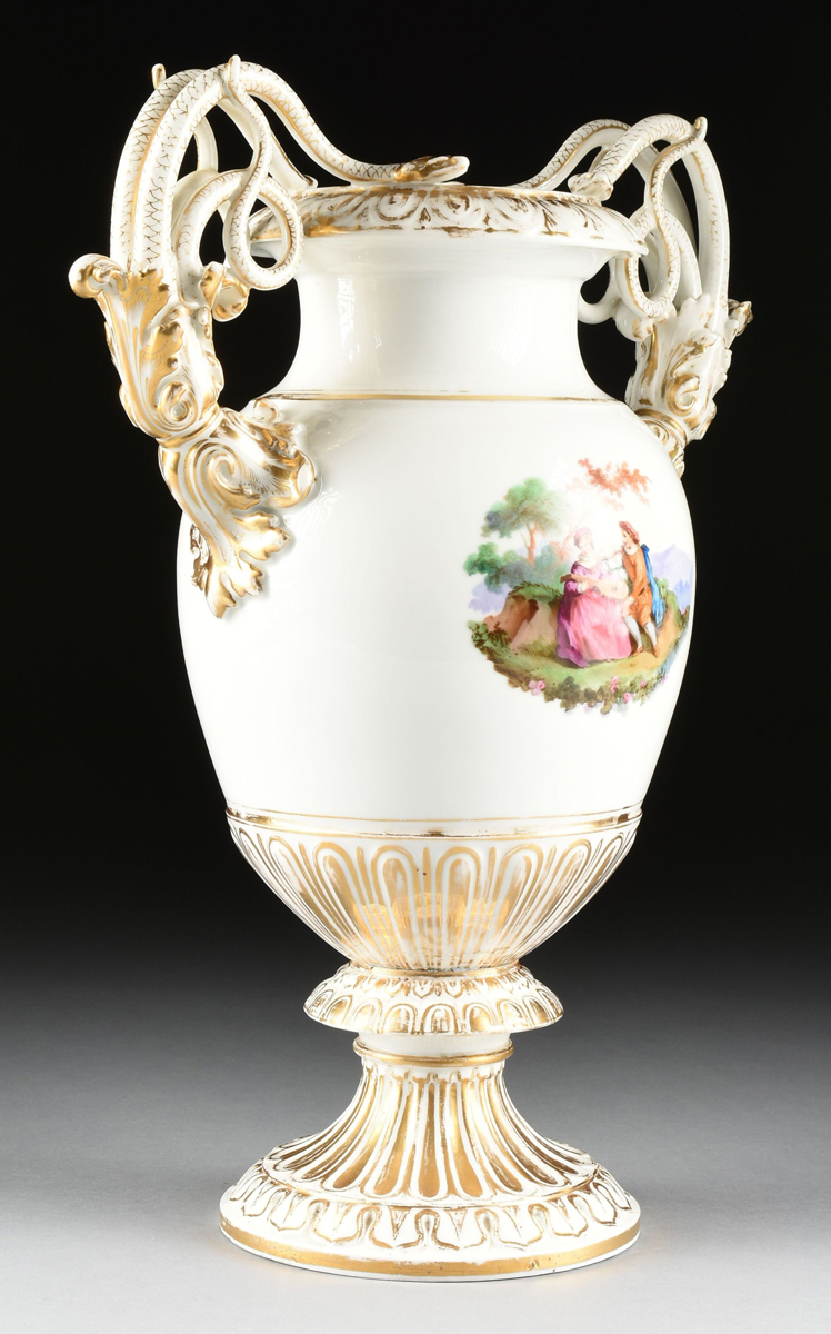 A CONTINENTAL PORCELAIN VASE WITH GILT AND TRANSFER PRINTED DECORATION, 20TH CENTURY, of baluster - Image 8 of 11