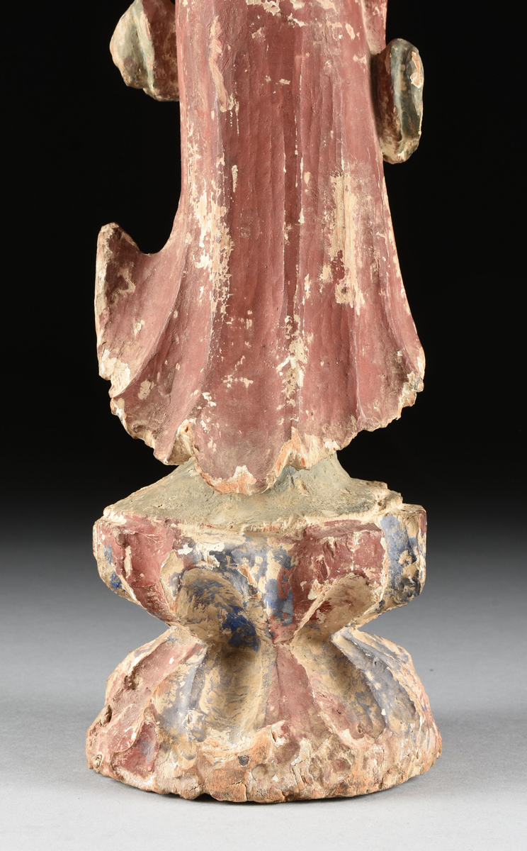 A CHINESE QING DYNASTY POLYCHROME AND GESSO CARVED WOOD GUAN YIN FIGURE, 19TH CENTURY, the figure - Image 9 of 10