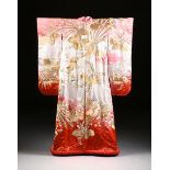 A VINTAGE JAPANESE GOLD AND SILVER THREAD EMBROIDERED SILK SUSOHIKI/HIKISURI KIMONO, LAST HALF