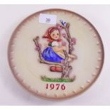 A Hummel wall plate 1976