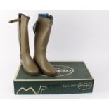 Le Chameau, Ladies Neoprene lined wellingtons, size 7,1/2, boxed as new