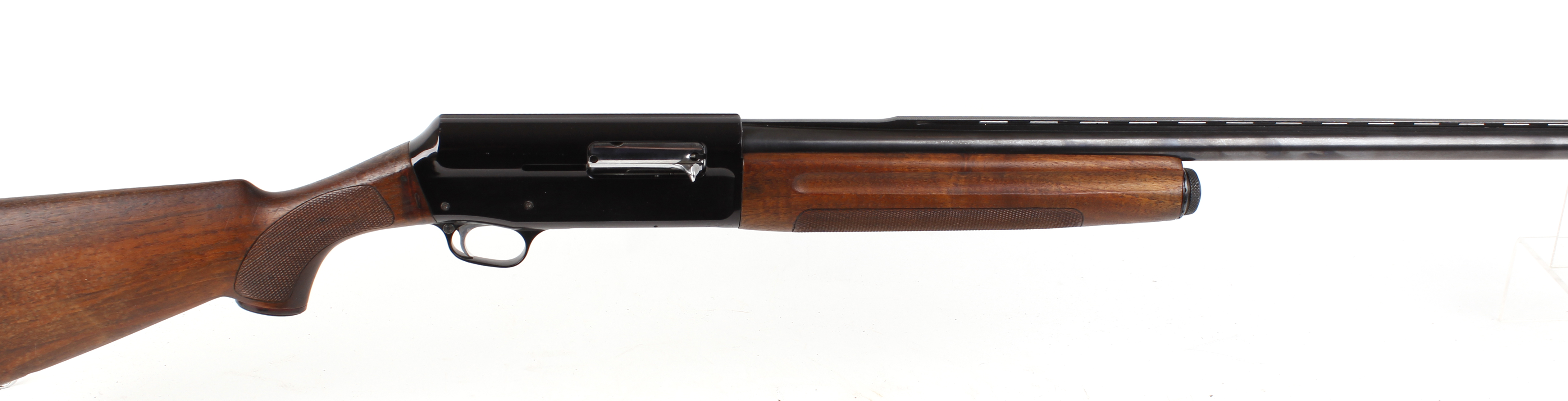 12 bore Franchi semi automatic, 3 shot, 28 ins barrel, fitted poly choke, ventilated rib, 70mm