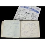 Manchester Utd, post Munich 1958 autographs in book including Matt Busby, Bobby Charlton, Bill