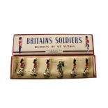 Britains boxed set 77 the Gordon Highlanders, late 1950s version in ROAN box, VG in VG box,