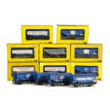 Trix Twin Railway OO Gauge Plastic Grain Wagons, fourteen all different, some with numbers and