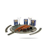 Hornby-Dublo OO Gauge Signals and Track Items, including colour light junction signals (9),