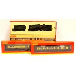 Hornby (China) 00 Gauge Golden Arrow Train Set, comprising BR green Merchant Navy Class 'United