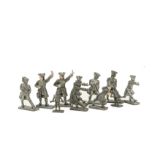 Lot of lead 25 and 40mm war gaming figures, Napoleonic gun teams, some fantasy figures, G,