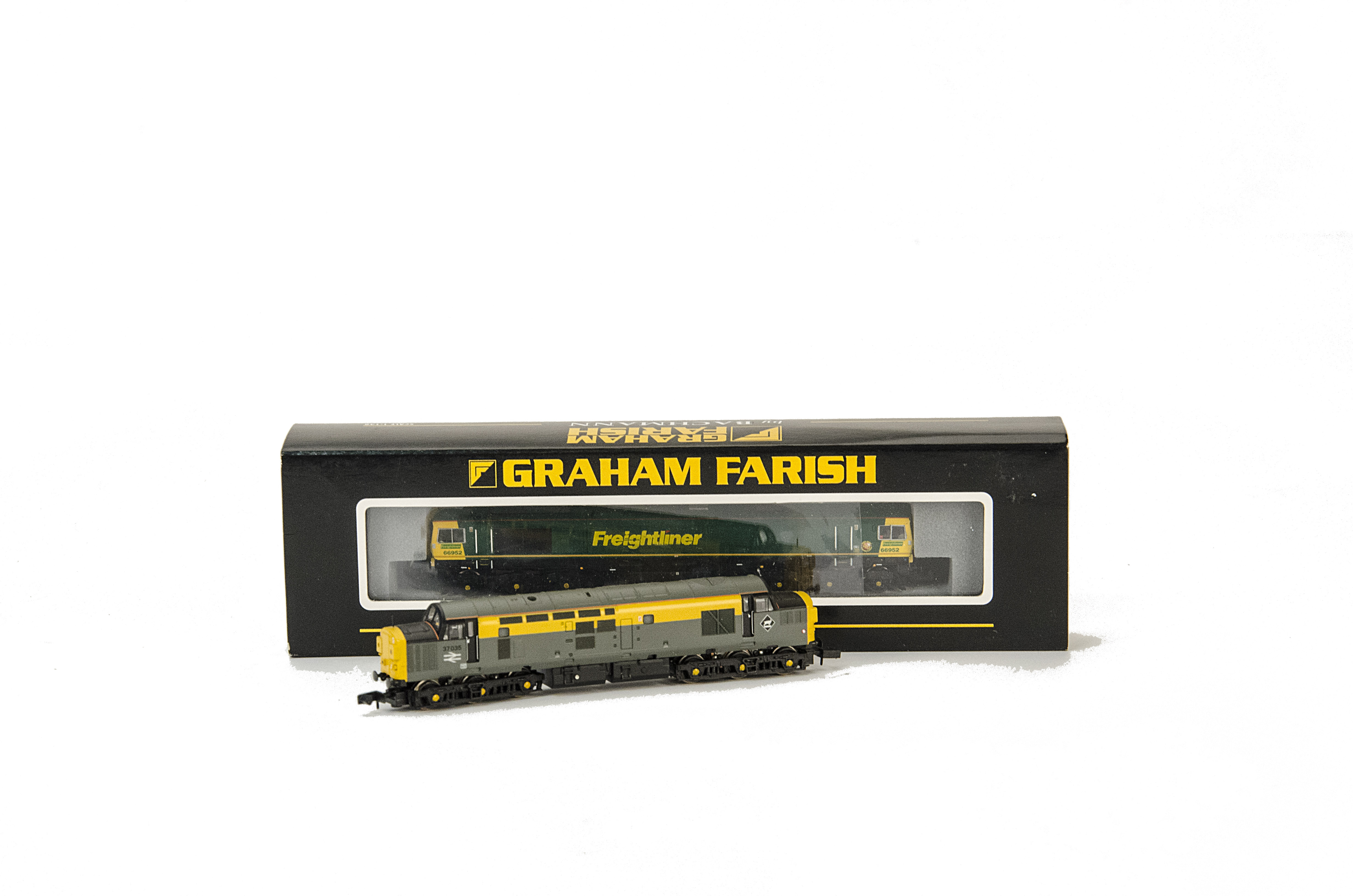 Graham Farish by Bachmann N Gauge BR Diesel Locomotives, ref 371-466 class37/0 37035 in civil