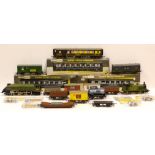 Wrenn 00 Gauge boxed blue/grey Pullman Coaches and loose Locomotives and Trucks, W6004 Pullman 2nd