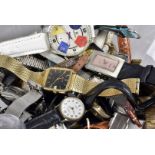 An assortment of wristwatches, including gents and ladies examples, various makers, approx 50, AF