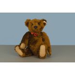 A Steiff Limited US Edition Louis teddy bear 44, 1876 of 3500, replica of 1904 World Fair in St.